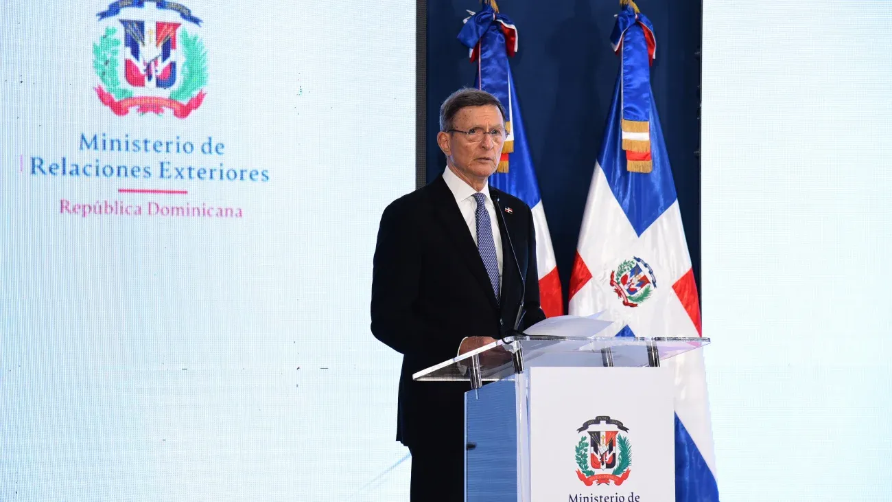 Canciller Roberto Álvarez