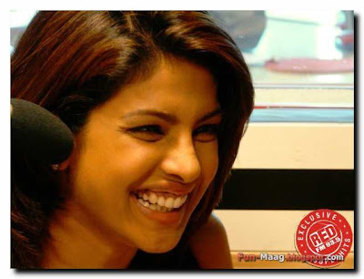 93 5 red fm hyderabad pratika photos. Priyanka Chopra @ 93.5 Red FM