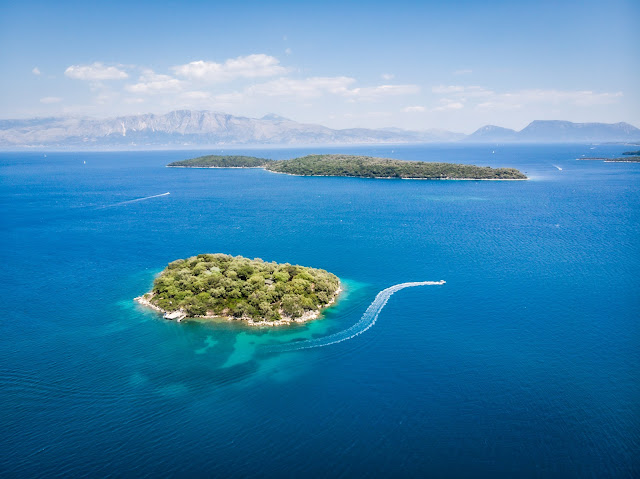 10 Jaw-Dropping Islands You Need to Visit in Your Lifetime