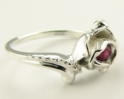 Romantic Ring With Turmaline Rose