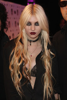 Taylor Momsen Long Hairstyles