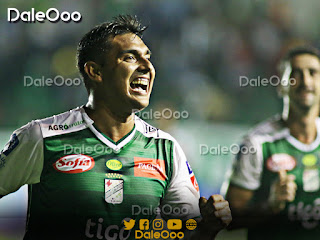 José Alfredo Castillo celebra su gol marcado a Aurora que perdió con Oriente Petrolero 2 a 1 - DaleOoo