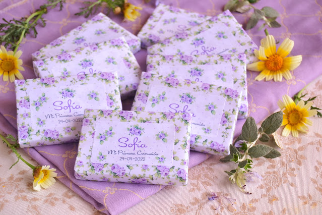 detalles para invitados de comunion jabones naturales color lila