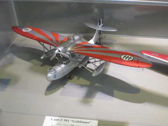 1/144 Caproni diecast metal aircraft miniature