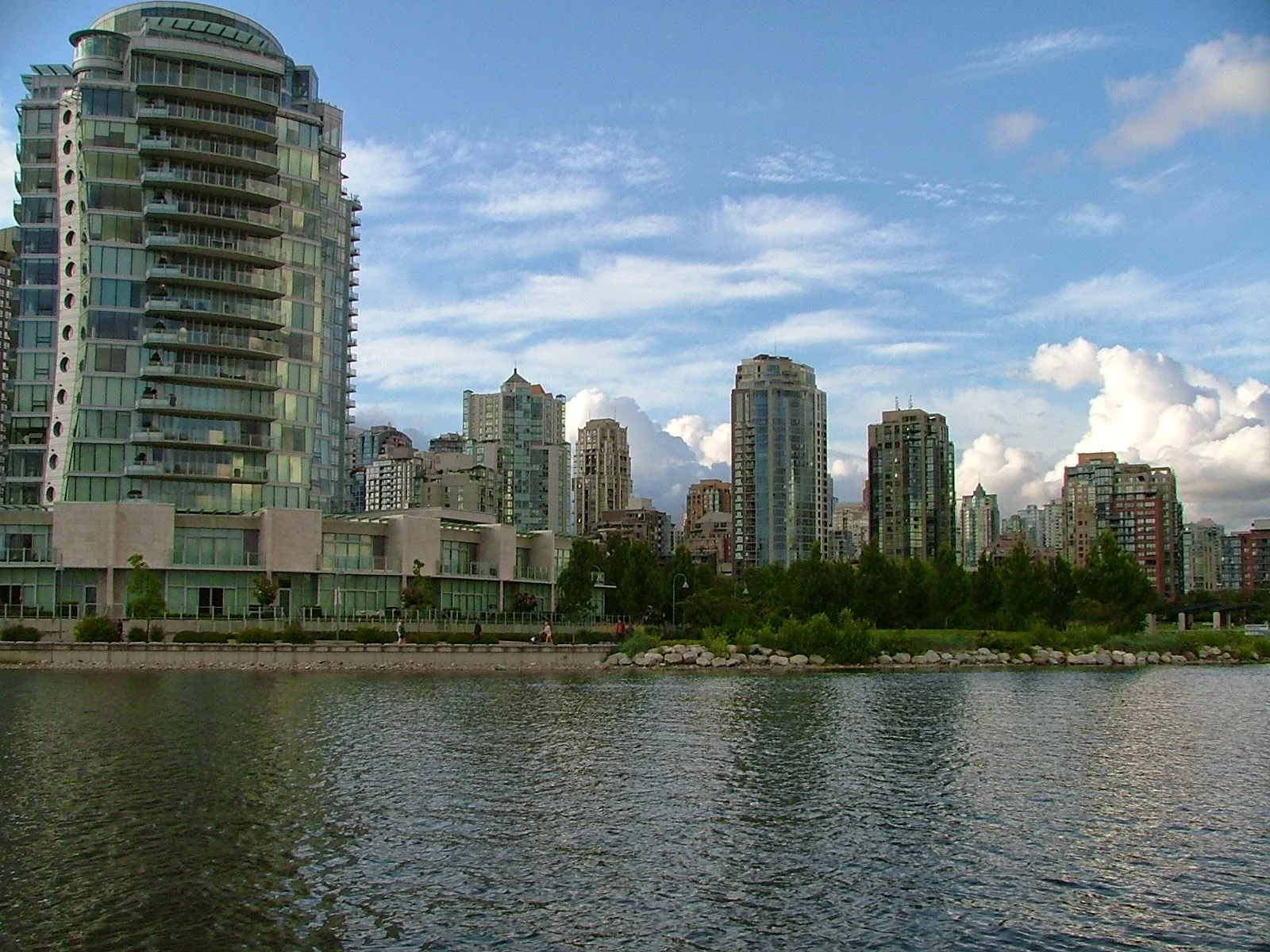 Vancouver cruise  - Anchoring at False Creek