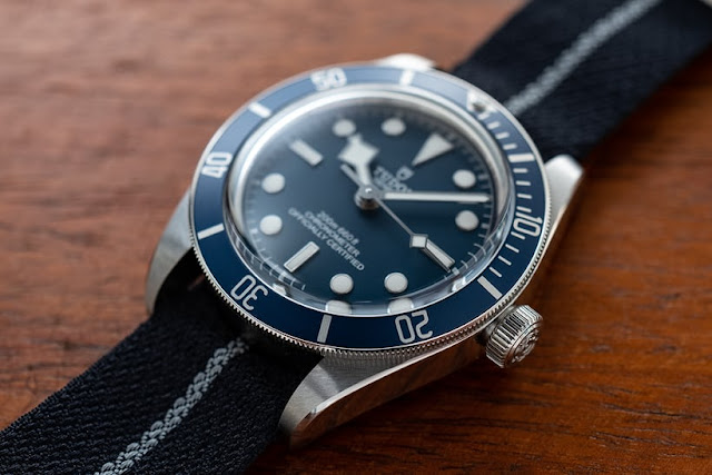 Presentamos la réplica del reloj Tudor Black Bay Fifty-Eight "azul marino"
