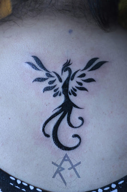 Tatuaje de fénix black tattoo