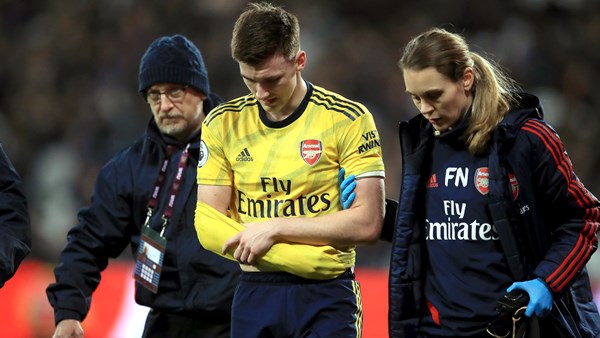 Arsenal defender ruled out for three month with Shoulder dislocation