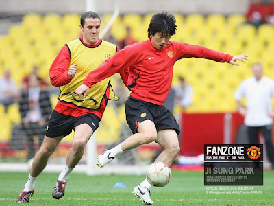 Ji Sung Park - John O'Shea - Manchester United - Training Sessions - Wallpapers
