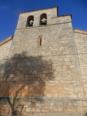 Torre de la iglesia vista desde el lado oeste