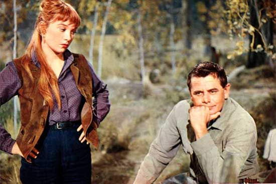 Photo de film avec Glenn Ford dans La vallée de la poudre