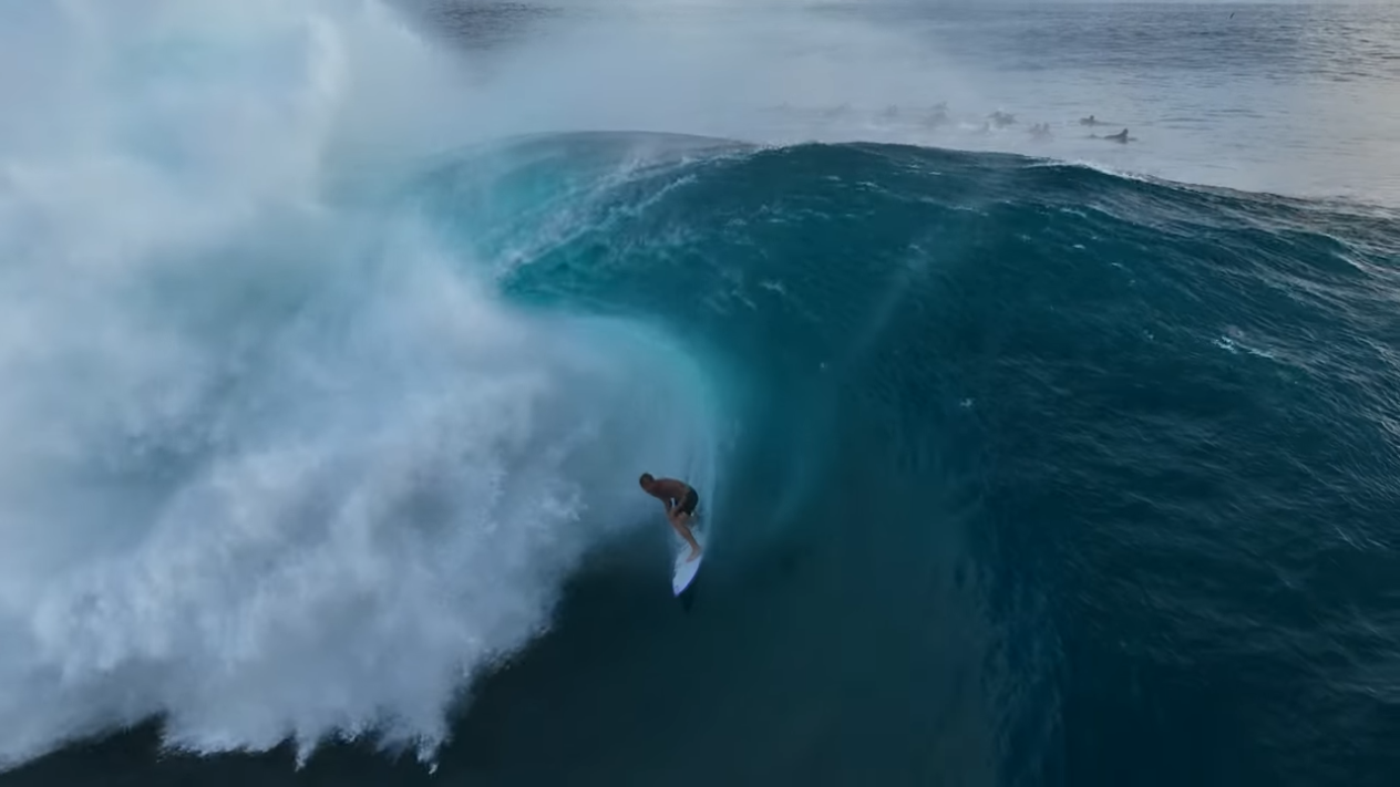 Eimeo Czermak next level paddle wave from Teahupoo - April 29th 2023 - Wave of the swell