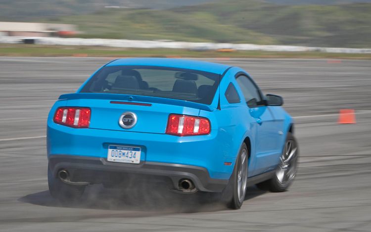 Ford Mustang 2011 Gt. Yes, that#39;s right, the 2011 GT