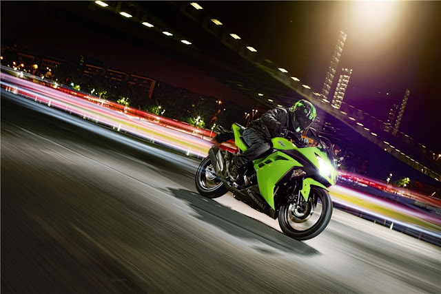 2013-Kawasaki-Ninja-300-video-overview-www.hydro-carbons.blogspot.com-