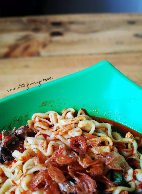 review mie tampar di cibinong bogor