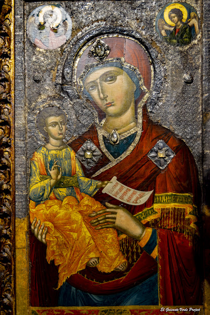 Catedral de Santa María, Virgen con el Niño, Berat - Albania, por El Guisante Verde Project