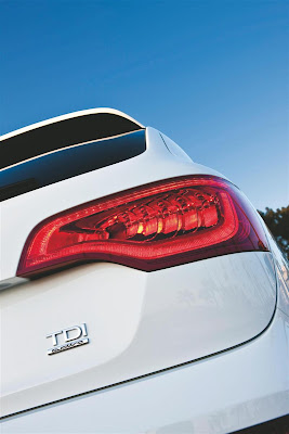 2012 audi q7 tail light