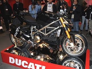 Ducati Street Fighter S