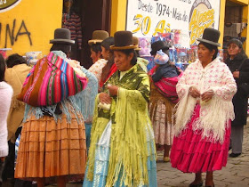 Indigenous Bolivian women 