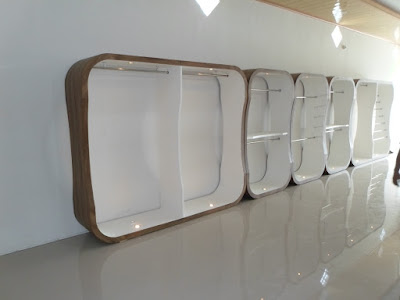 Etalase Display Toko Pakaian Model Melengkung Terbaru 2021 + Furniture Semarang ( Etalase Display )