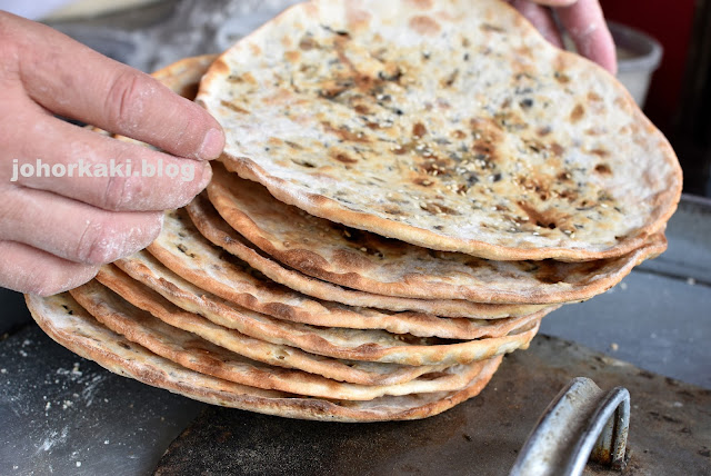 Shanghai-Street-Food-Street-Bread-公婆饼