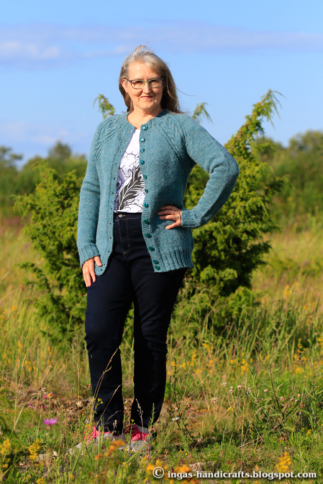 Drops 181-25 Arendal Cardigan