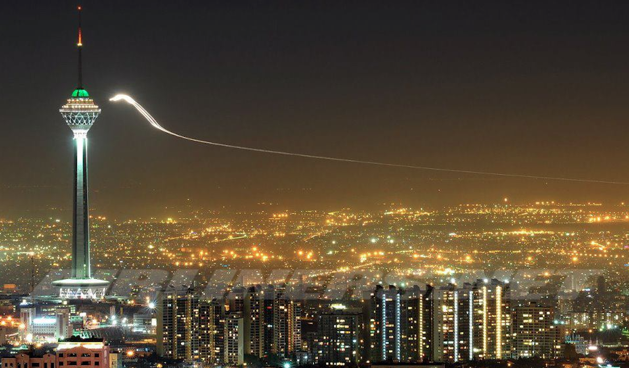 UFO SIGHTINGS DAILY: Glowing UFO Examines Tower In Tehran 