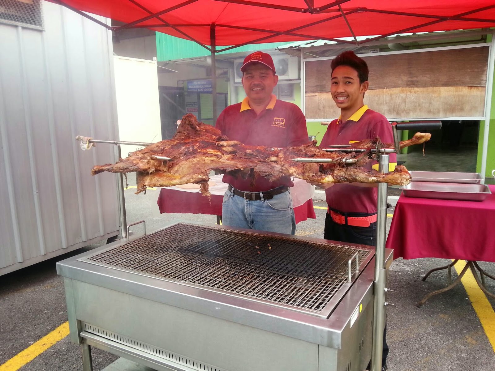 MJ FATONAH SDN BHD: Rumah Terbuka Anda Dengan BBQ Kambing 