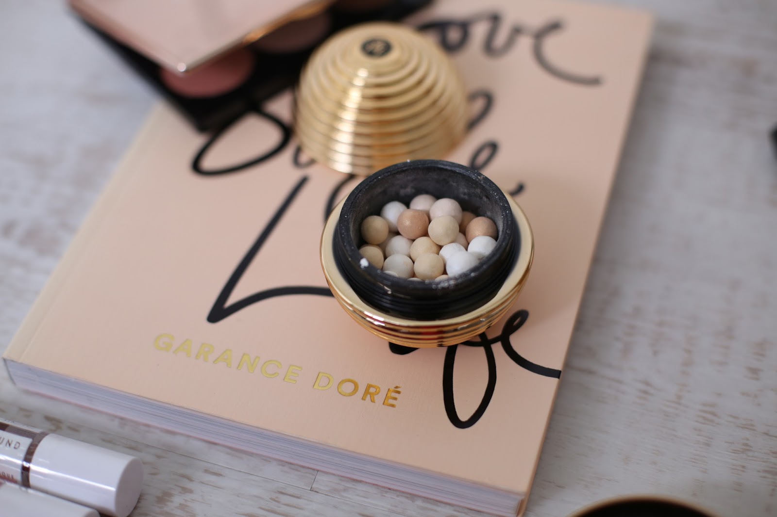 Guerlain Gold Light meteorites