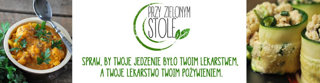 PRZY ZIELONYM STOLE