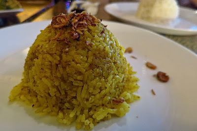 Cumi Bali, nasi kuning