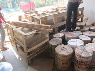 pengiriman raw material fosil kayu