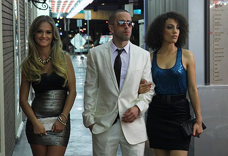 Fotos de Wisin & Yandel con sus Teléfonos HTC Status