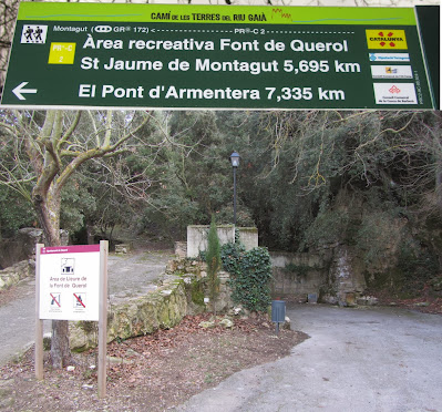 CASTELL DE PINYANA - QUEROL - ERMITA DE SANT JAUME DE MONTAGUT, font i àrea recreativa a Querol - Alt Camp