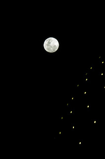 luna cúpula noche iluminación