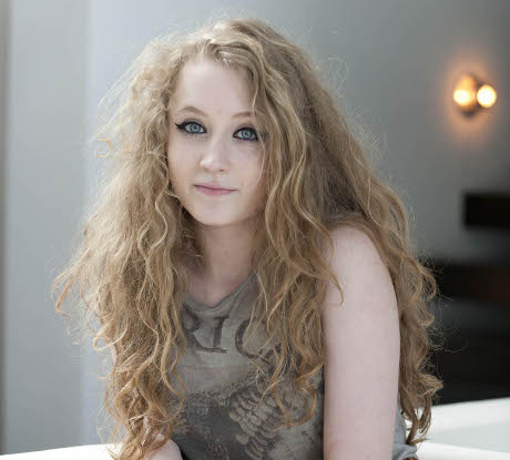 Janet Devlin