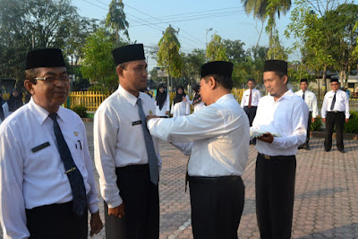 Kakankemenag Tanjungbalai Sematkan Pin Lima Nilai Budaya Kerja