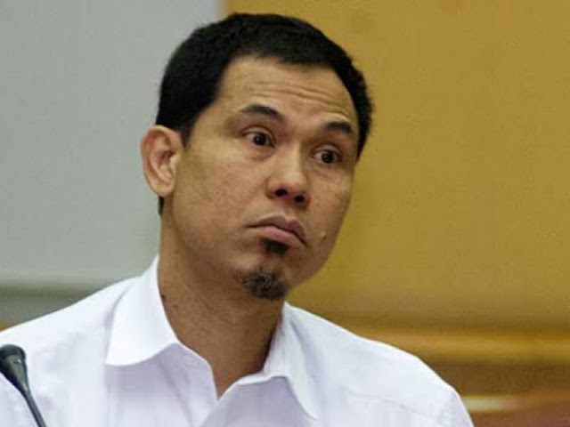 BREAKING NEWS Densus 88 Tangkap Mantan Sekjen FPI Munarman