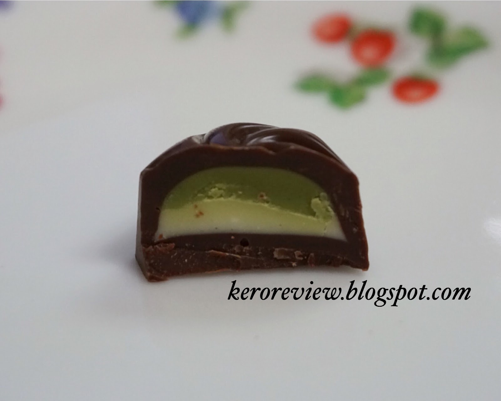 รีวิว แมรี่ส์ เฮลโลคิตตี้ ช็อกโกแลตรวมรส สนามบินลิมิเต็ดอิดิชั่น (CR) Review Airport Limited Edition Hello Kitty Assorted Chocolate, Mary's Brand.