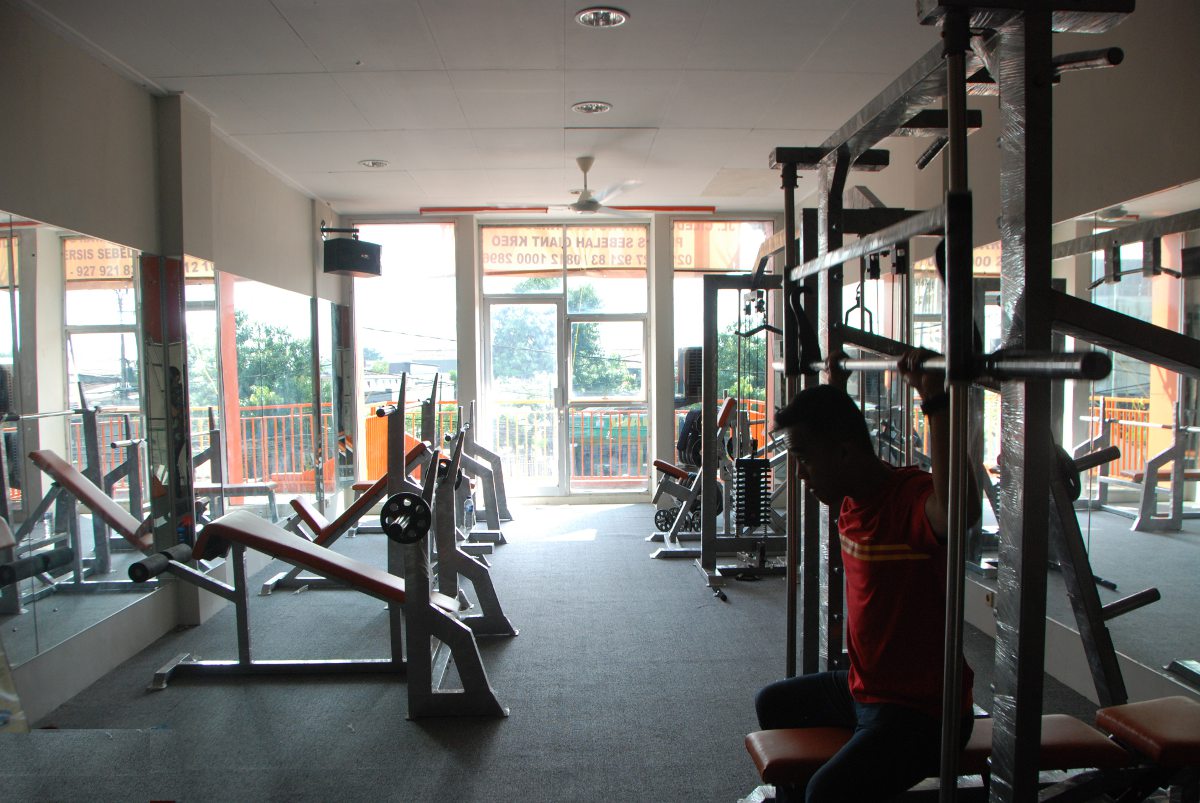 Nisura Fitness  Center  Pusat Kebugaran Gym  di Kreo 