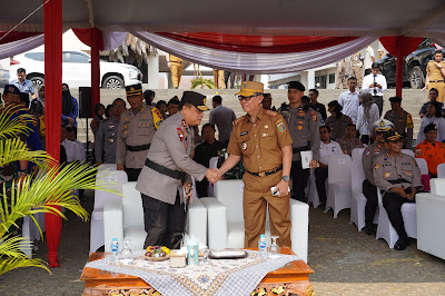 Sekretaris Daerah Provinsi Lampung Menghadiri Apel Gelar Pasukan Operasi Mantap Brata Krakatau 2023-2024
