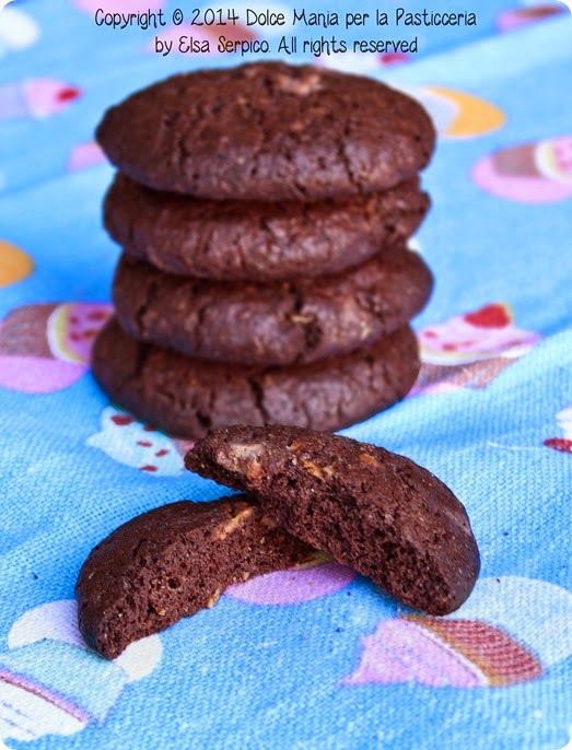Cookies-al-cioccolato-fondente-e-bianco-2