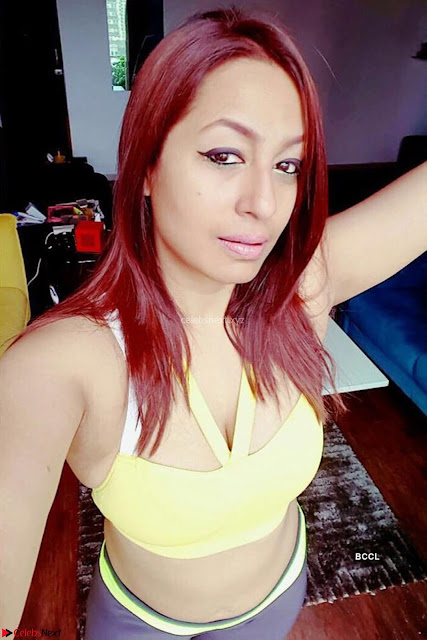 Kashmeera Shah in Bikini Selfies ~  Exclusive 002.jpg
