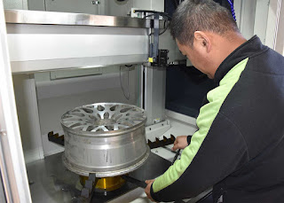 vertical wheel repair lathe