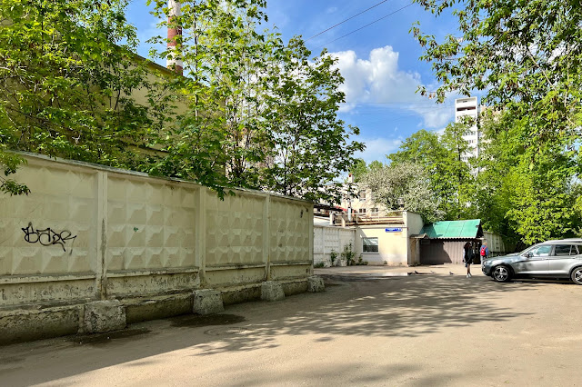 Большой Коптевский проезд, Часовая улица, дворы, бывший Хлебозавод № 18