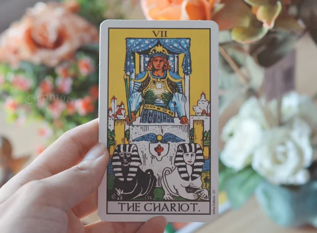 Significado da Carta 7 - O Carro no Tarot do amor, dinheiro, trabalho, saúde obstáculo, conselho e invertida