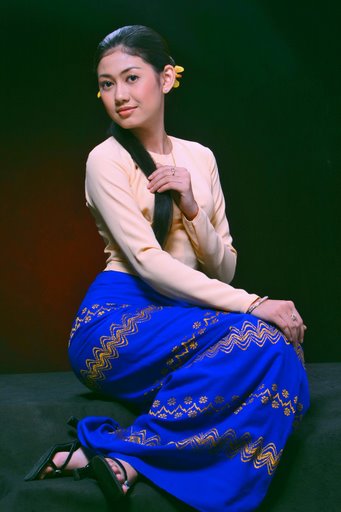 Thinzar Wint Kyaw - The Very First Photoshoot