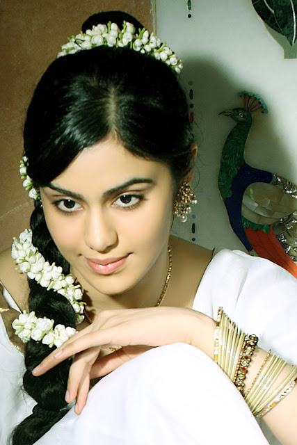 Adah Sharma Cute Photo Gallery