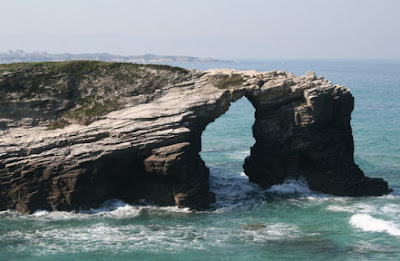 Pantai Karang Hawu