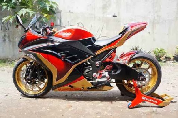 Modifikasi Kawasaki Ninja 250 Fi Merah